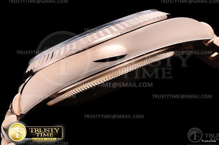 1211 RDD0219B – DayDate 36mm SportInspired 691